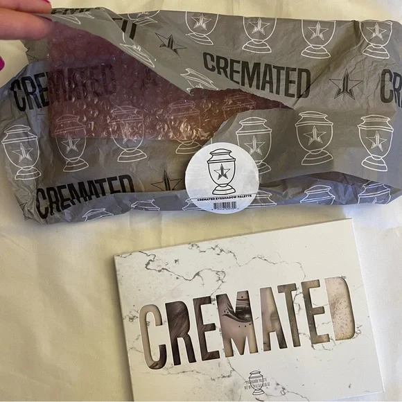 NEW CREMATED PALETTE JEFFREE STAR - Picture 10 of 10